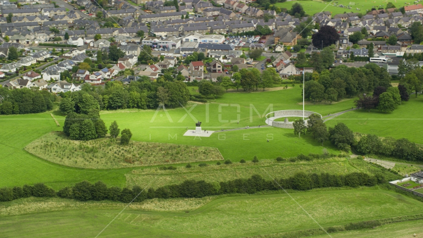 Robert the Bruce statue in Stirling, Scotland Aerial Stock Photo AX109_014.0000000F | Axiom Images