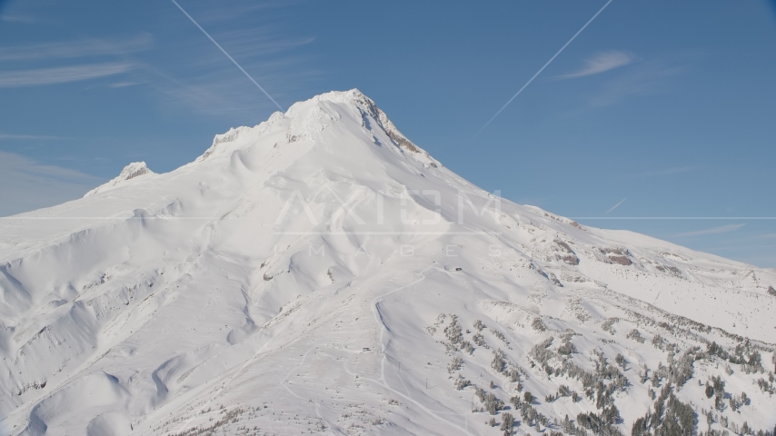 Snow on the slopes of Mount Hood, Cascade Range, Oregon Aerial Stock Photo AX154_097.0000136F | Axiom Images