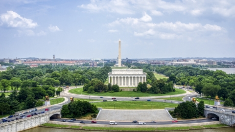 A view of the Lincoln Memorial and Washington Monument in Washington DC Aerial Stock Photos | AXP074_000_0010F