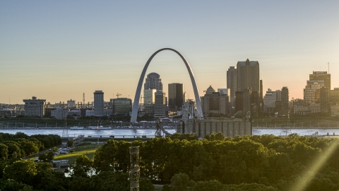 The Gateway Arch at sunset in Downtown St. Louis, Missouri Aerial Stock Photos | DXP001_028_0002