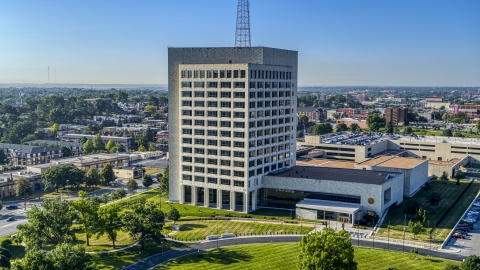 An government office building in Kansas City, Missouri Aerial Stock Photos | DXP001_043_0001