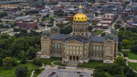 DXP002_166_0006 - Aerial stock photo of The front steps of the Iowa State Capitol in Des Moines, Iowa