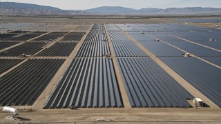 5K aerial stock footage of desert solar panel array in Antelope Valley, California Aerial Stock Footage | AX0005_081E