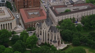 AX107_183 - 4.8K aerial stock footage orbiting Heinz Memorial Chapel, University of Pittsburgh, Pennsylvania