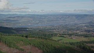 5.5K aerial stock footage of Columbia River and Farms in Hood River, Oregon Aerial Stock Footage | AX154_150