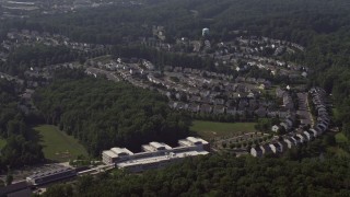 4.8K aerial stock footage of suburban homes on curved streets in Manassas, Virginia Aerial Stock Footage | AX75_169E