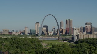 5.7K aerial stock footage descending below the Arch and city skyline, Downtown St. Louis, Missouri Aerial Stock Footage | DX0001_000575