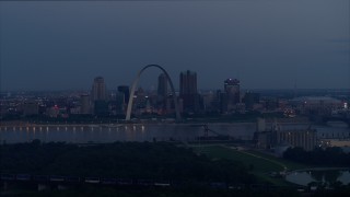 5.7K aerial stock footage a view of the Gateway Arch and the Mississippi River at twilight, Downtown St. Louis, Missouri Aerial Stock Footage | DX0001_000900