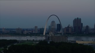 5.7K aerial stock footage flyby Gateway Arch and the skyline of Downtown St. Louis, Missouri, at twilight Aerial Stock Footage | DX0001_000914