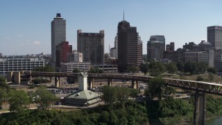 5.7K aerial stock footage flyby welcome center with view of the skyline in Downtown Memphis, Tennessee Aerial Stock Footage | DX0002_178_004