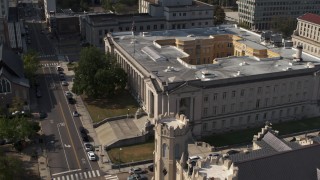 5.7K aerial stock footage of an entrance to the courthouse in Downtown Memphis, Tennessee Aerial Stock Footage | DX0002_184_018