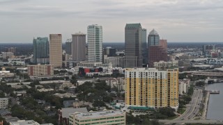 5.7K aerial stock footage of the skyline from condo complex, Downtown Tampa, Florida Aerial Stock Footage | DX0003_230_005